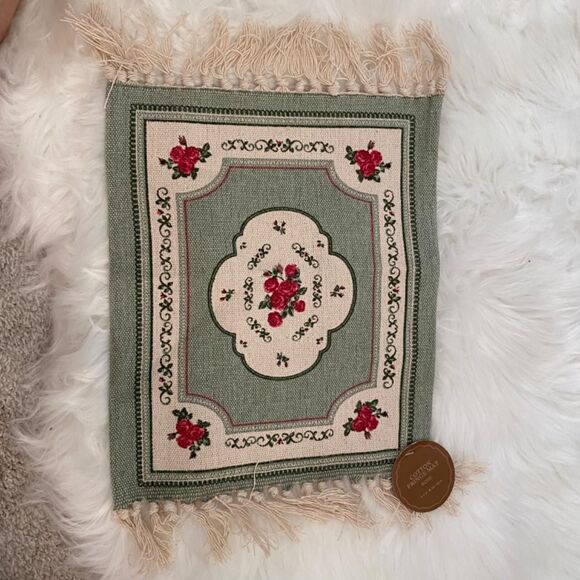 Small Fringe Decor Placemat. Floral. Multicolor - Picture 2 of 8
